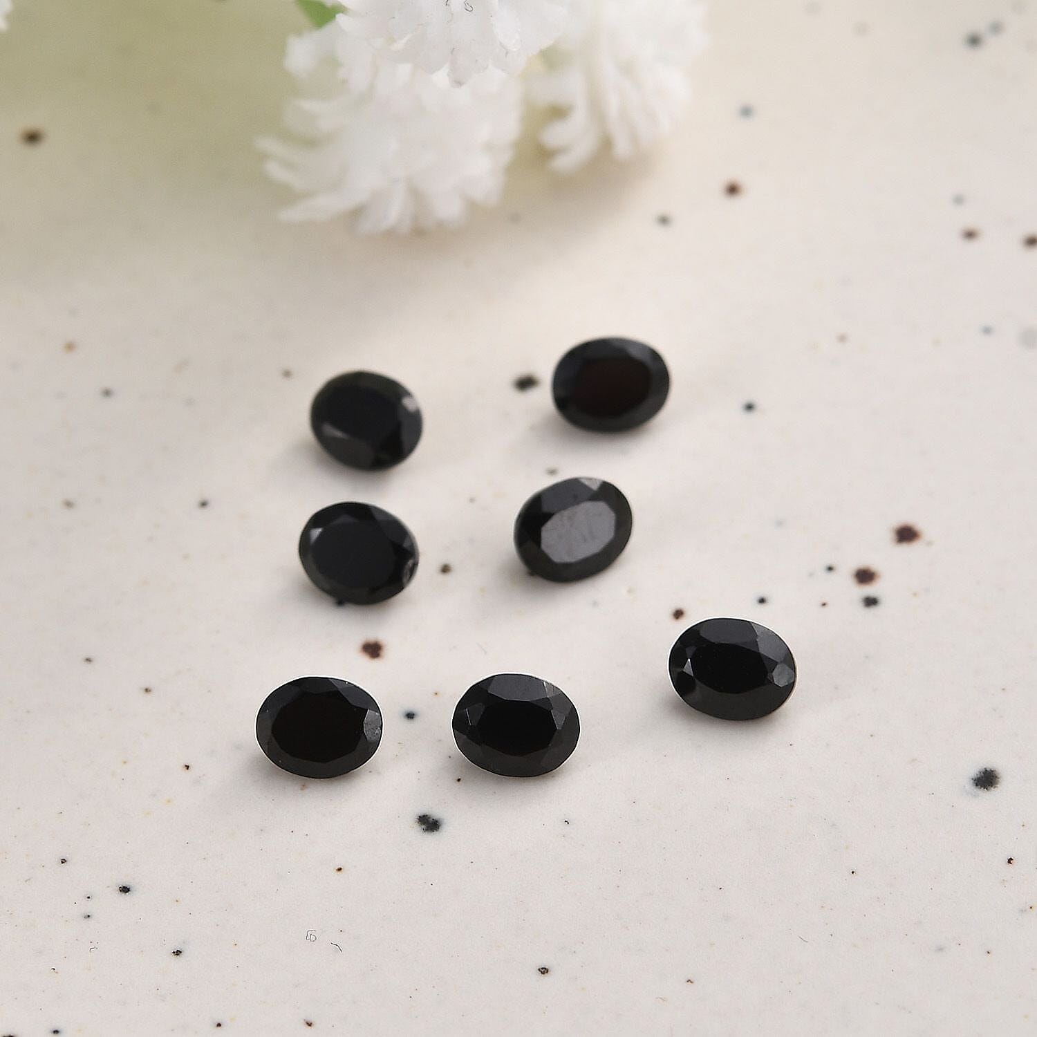 Set of 7 Black Spinel Loose Gemstone in Oval Cut (5x4 mm) 7734268 1