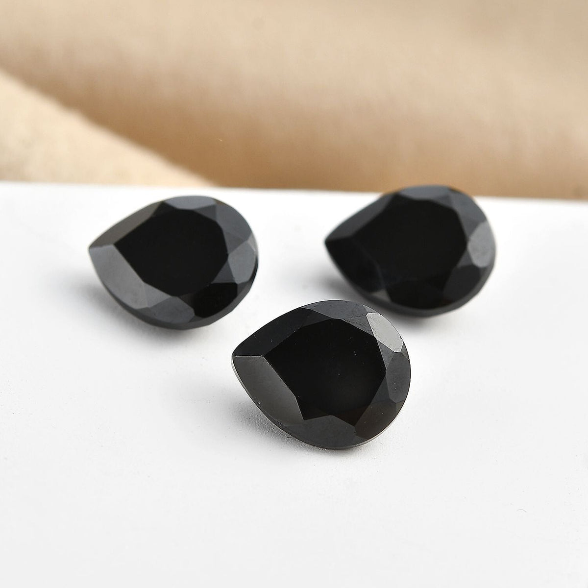 Set of 3 Black Spinel Loose Gemstones in Pear Shape (14x9mm) 7778381 1
