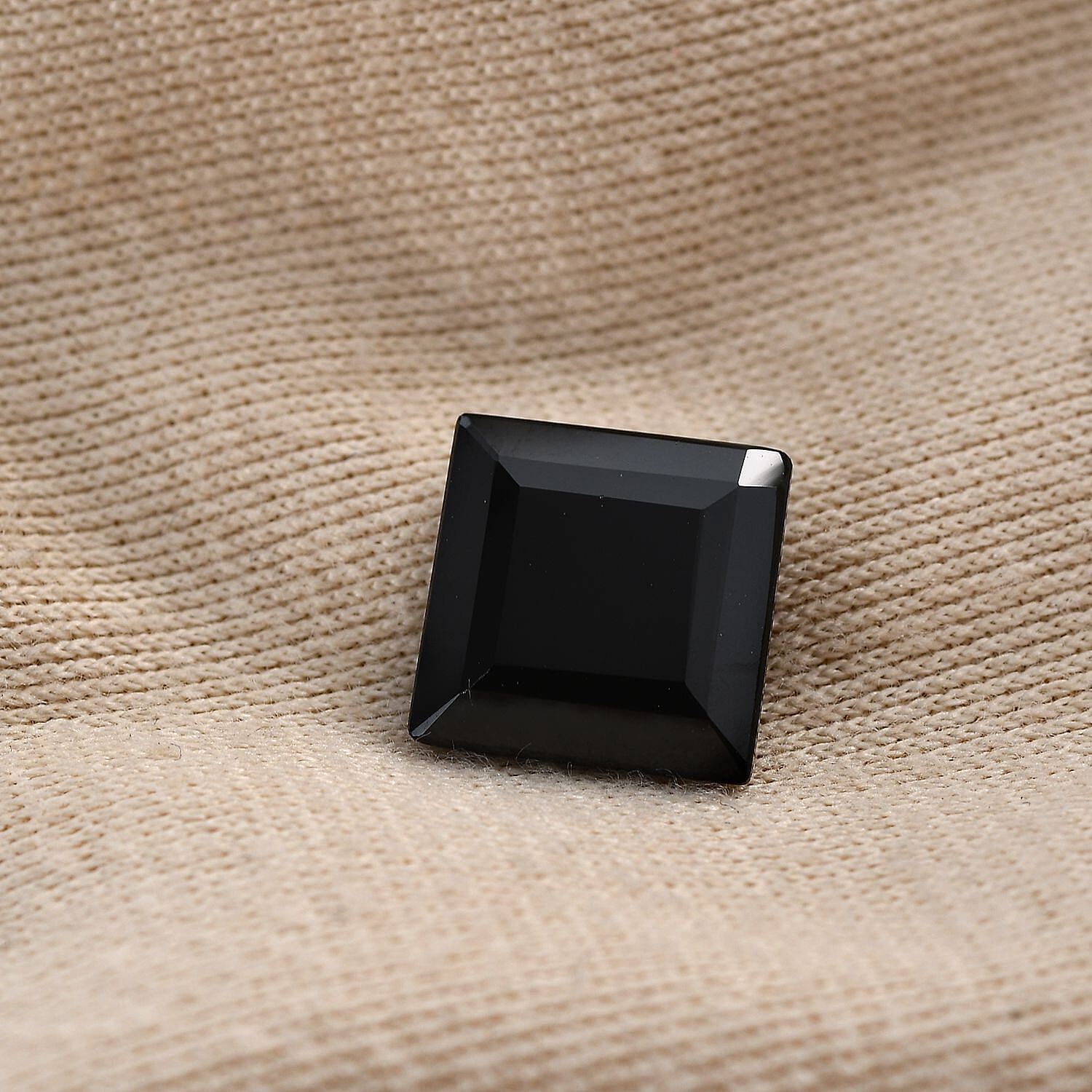 Black Spinel Loose Gemstone in Square Shape (10mm) 7778385 1