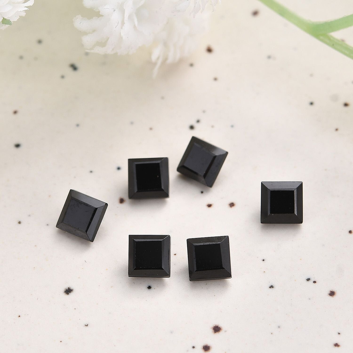 Set of 6 Black Spinel Loose Gemstone in Square Cut (5 mm) 7734277 1