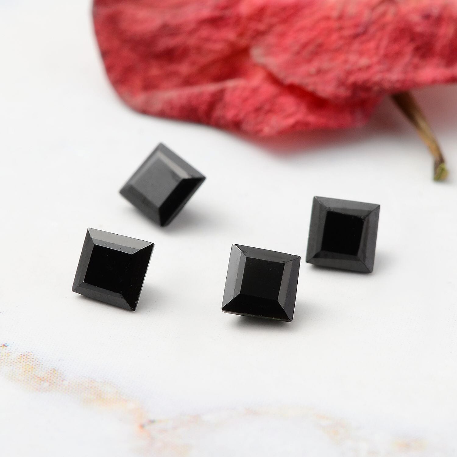 Set of 4 Black Spinel Loose Gemstones in Square Shape (5mm) 7778954 1