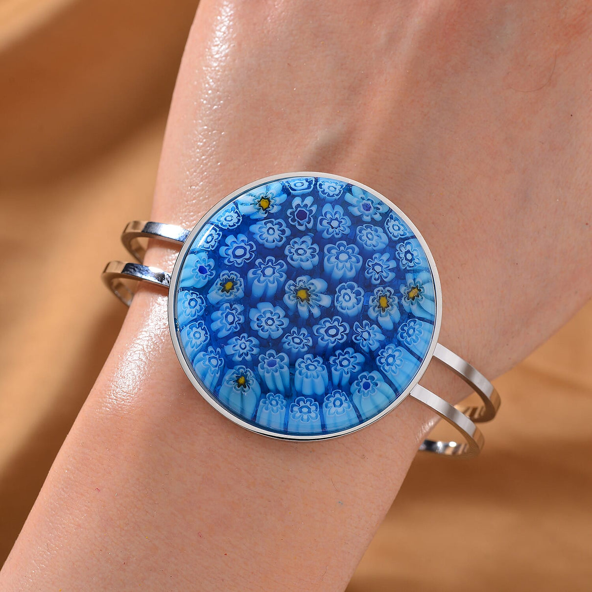 Blue Color Murano Style Glass Bangle (Size 7.5) in White Tone 25.00 Ct. V32513356 2