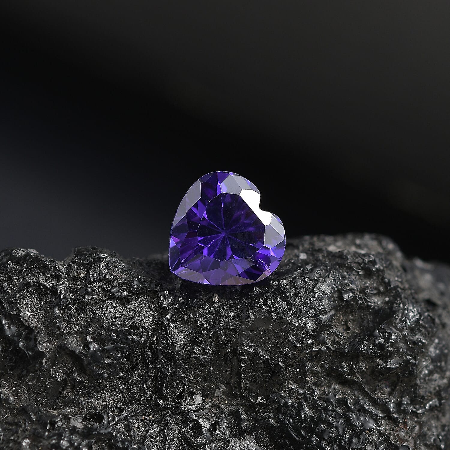 2.9 Ct. Blue Cubic Zirconia Loose Gemstone in Heart Shape 8063762 1