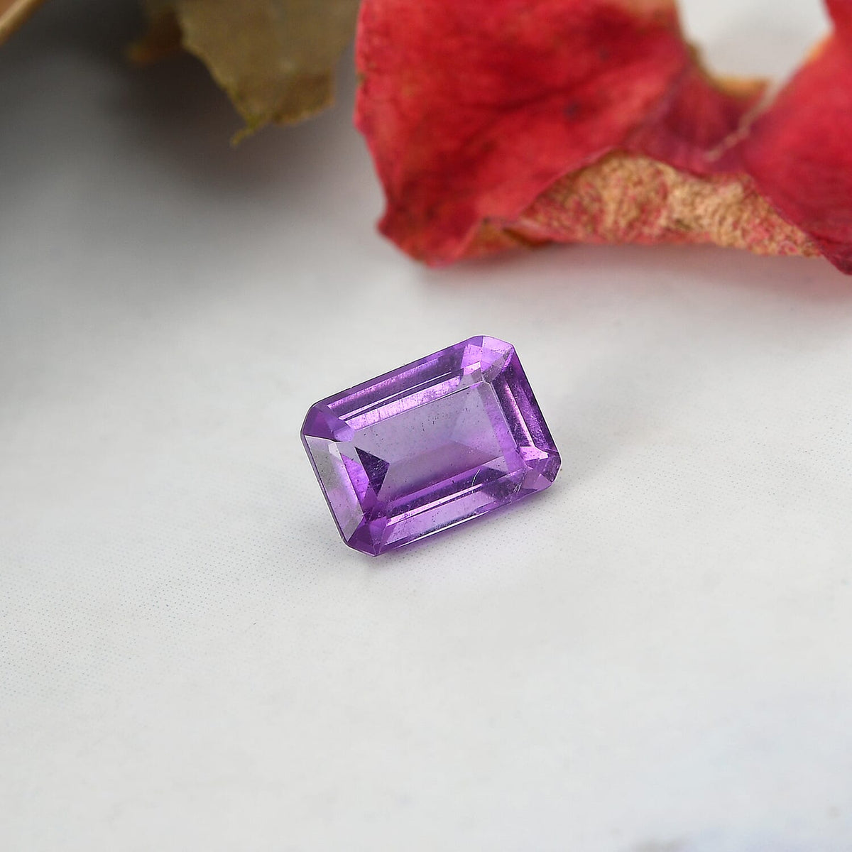 Bolivian Amethyst Loose Gemstone in Octagon Shape (7x5mm) 7763356 1