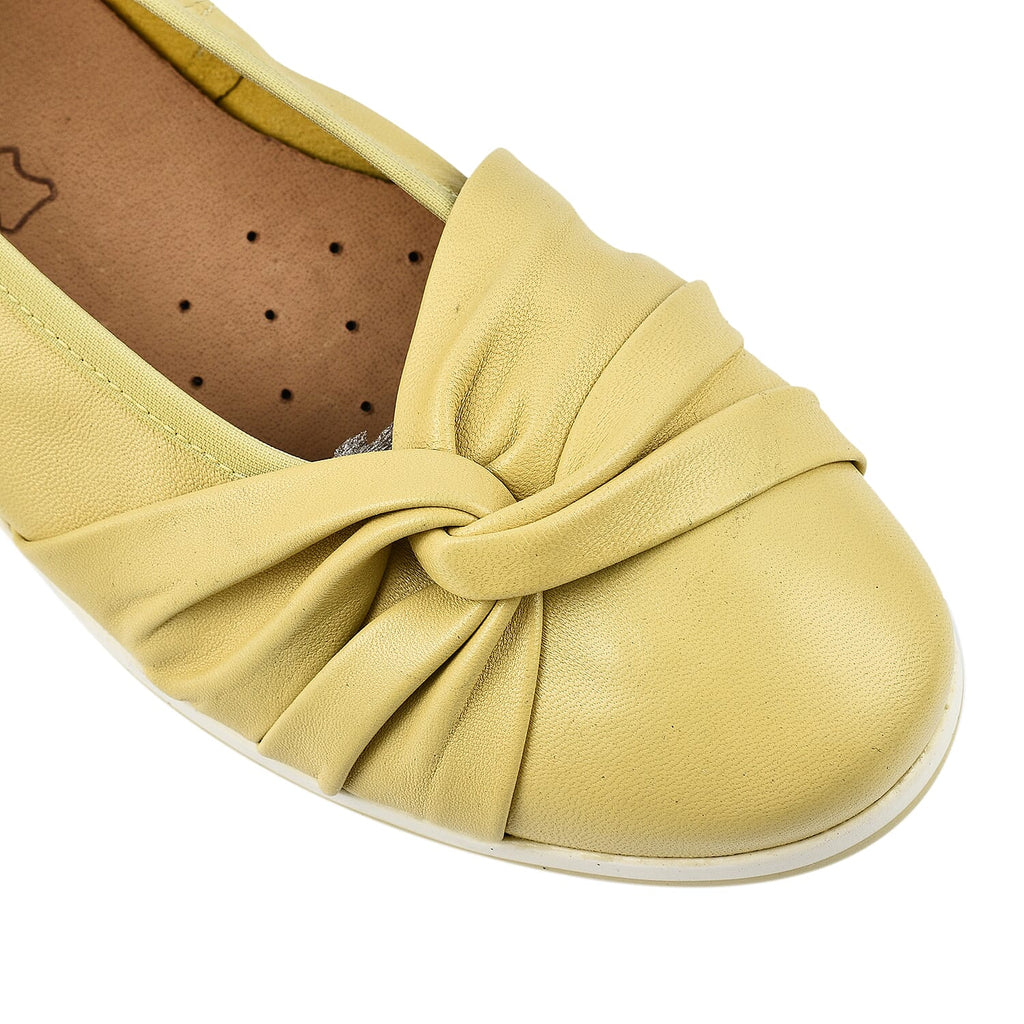 CAPRICE Women Leather Ballerina Pumps (Size 5.5) - Vanilla Soft