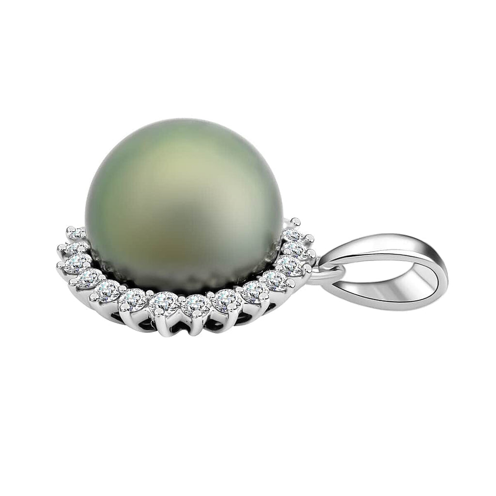 18K W Gold  AAA   Tahiti Pearl ,  White Diamond  SI Pendant 6.75 pc,  Gold Wt. 1.12 Gms  6.750  Ct.