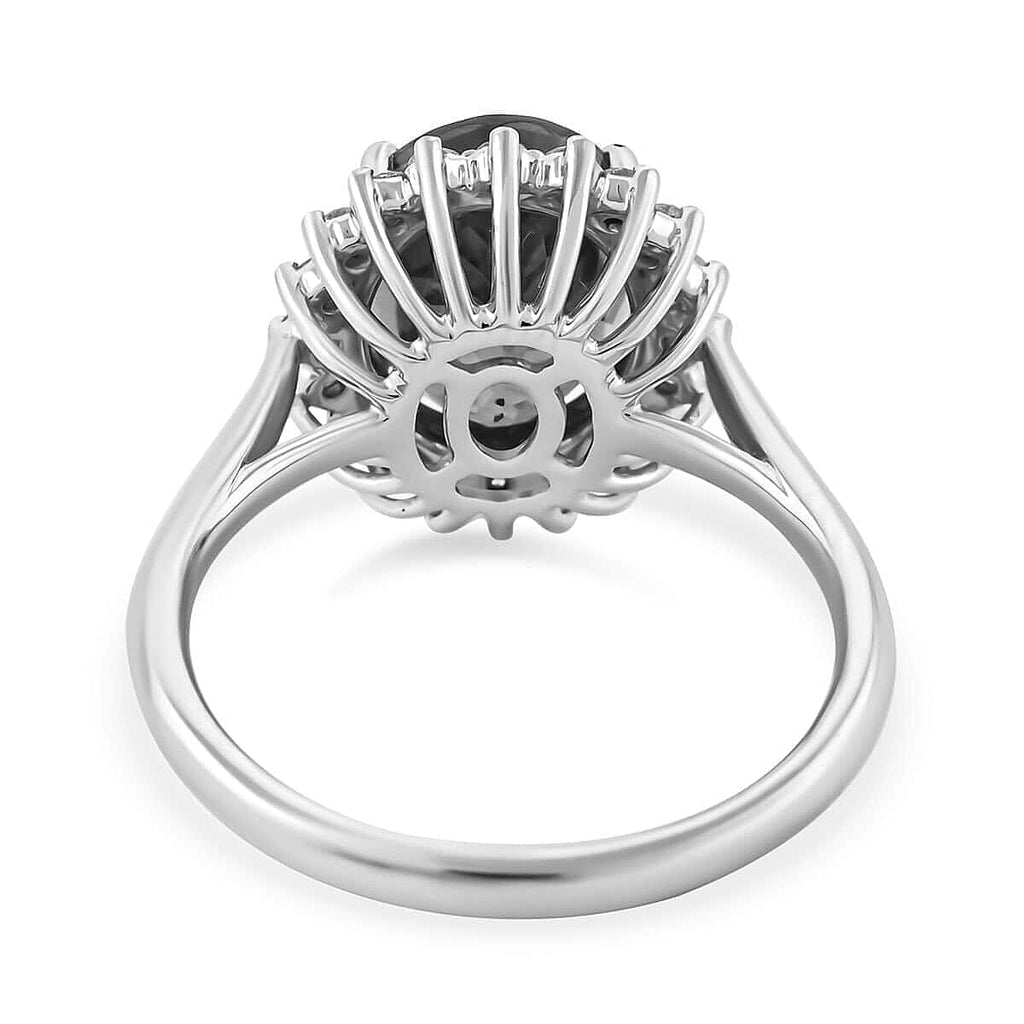 950 Platinum  AAAA  Tanzanite  White Diamond VS Ring 4.50 ct,  Platinum Wt. 6.29 Gms  4.500  Ct.