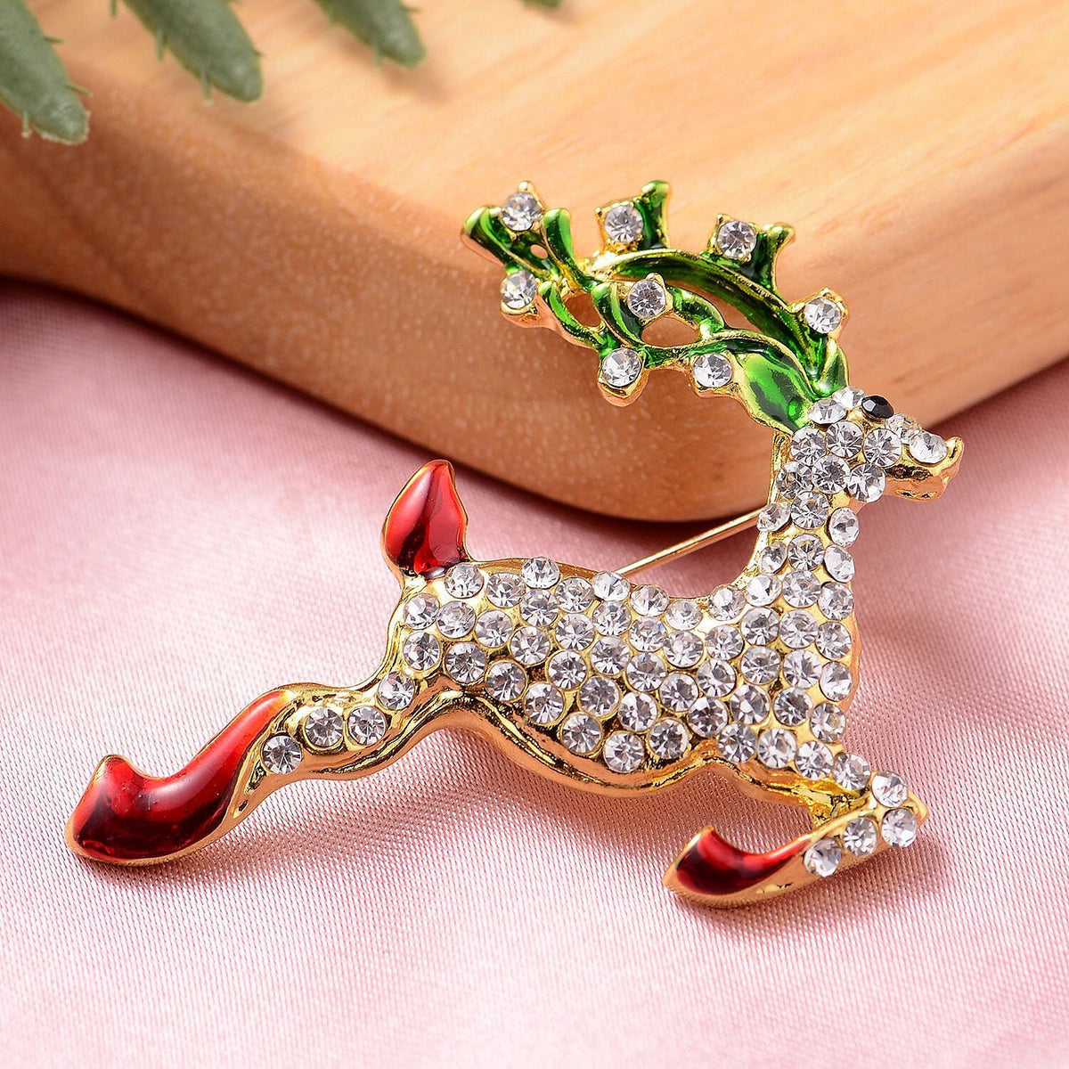 White and Black Austrian Crystal Reindeer Enamelled Brooch in Yellow Gold Tone 7910343 2