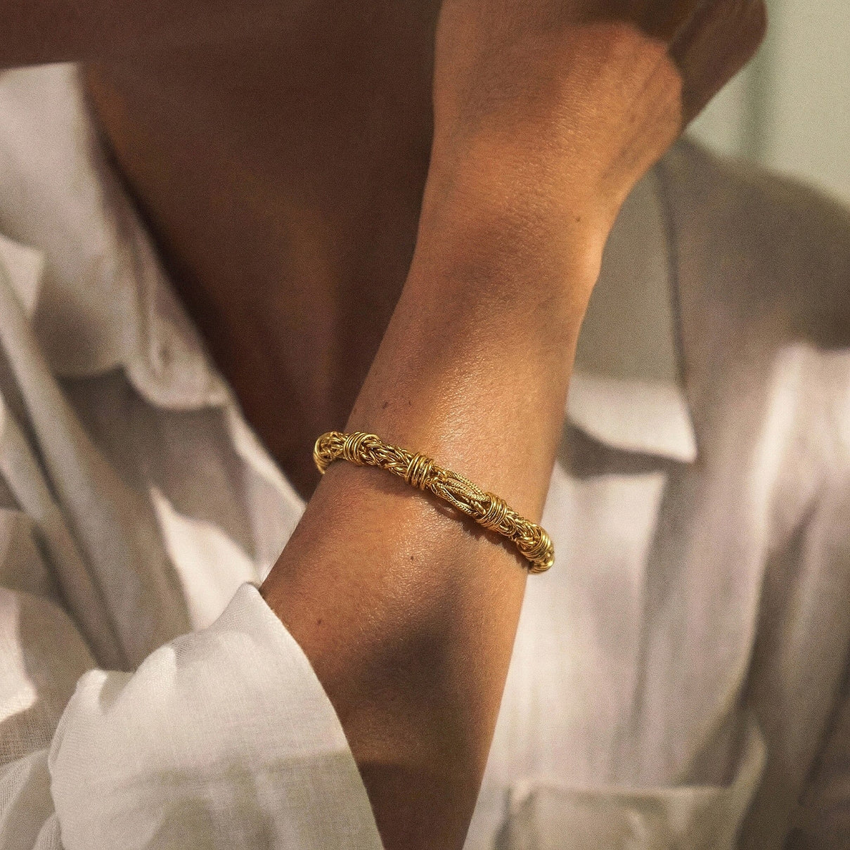 Close Out Deal - 9K Yellow Gold 7.6MM Byzantine Bracelet with Senorita Clasp 7.5 Inch 8313901 1