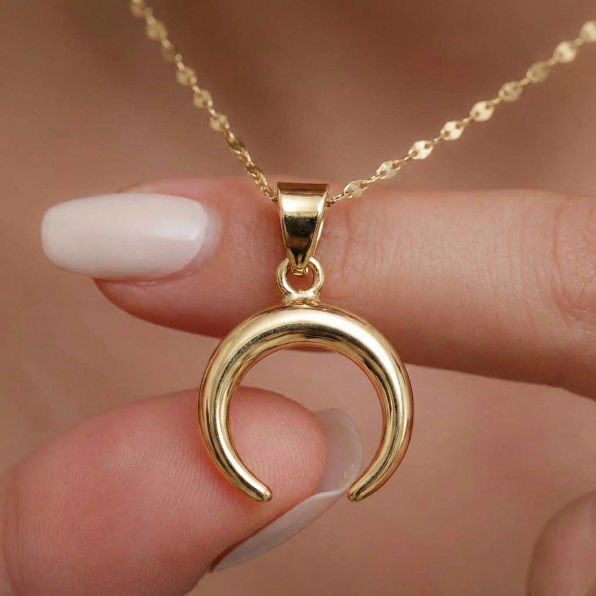 Close Out Deal - 9K Yellow Gold Crescent Moon Pendant 8280960 2