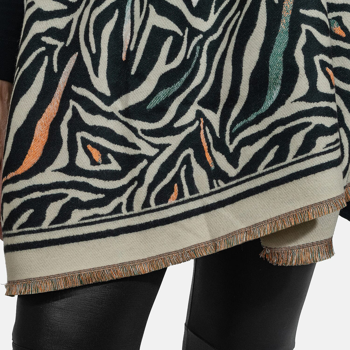 Closeout Deal - Printed Winter Shawl 7551298 4