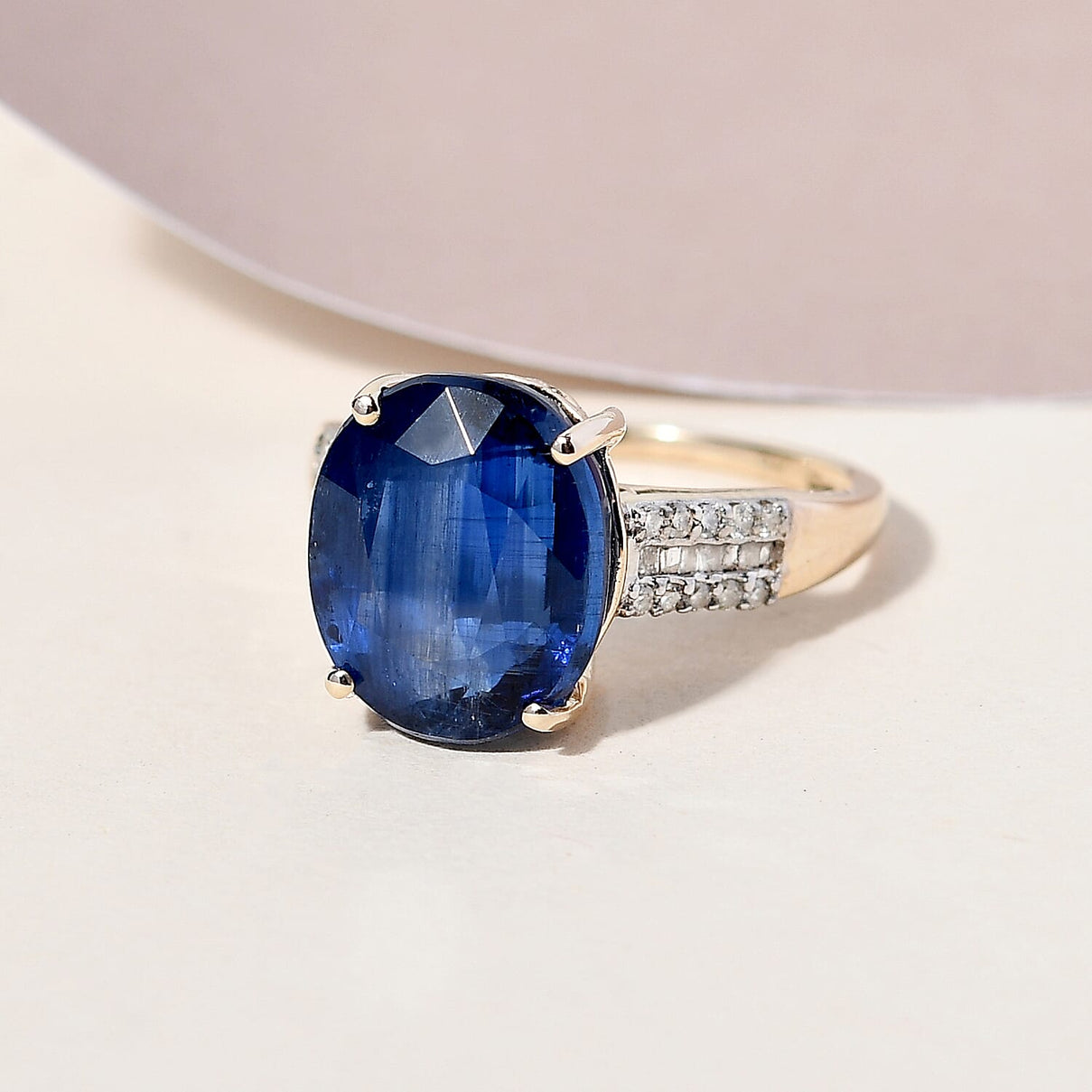 Collectors Dream - 9K Yellow Gold Kashmir Kyanite and Diamond Ring 6.18 Ct. 8728430 2