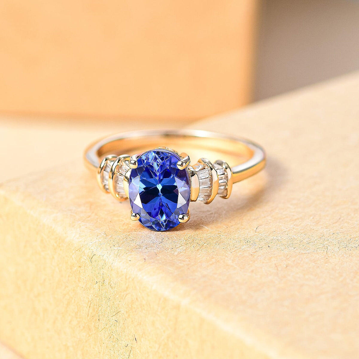 9K Yellow Gold Tanzanite and White Diamond Ring 1.85 ct 7967100 1