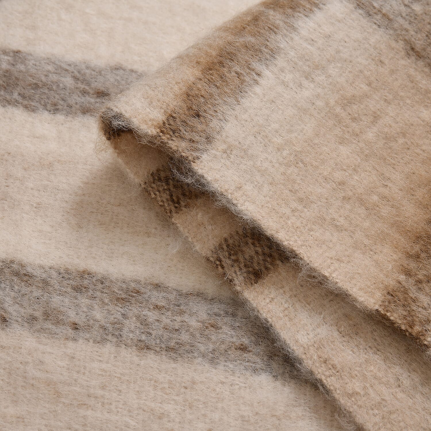 Cozy Checkered Woven Scarf with Fringes (Size 190x47cm) - Beige 7847154 8