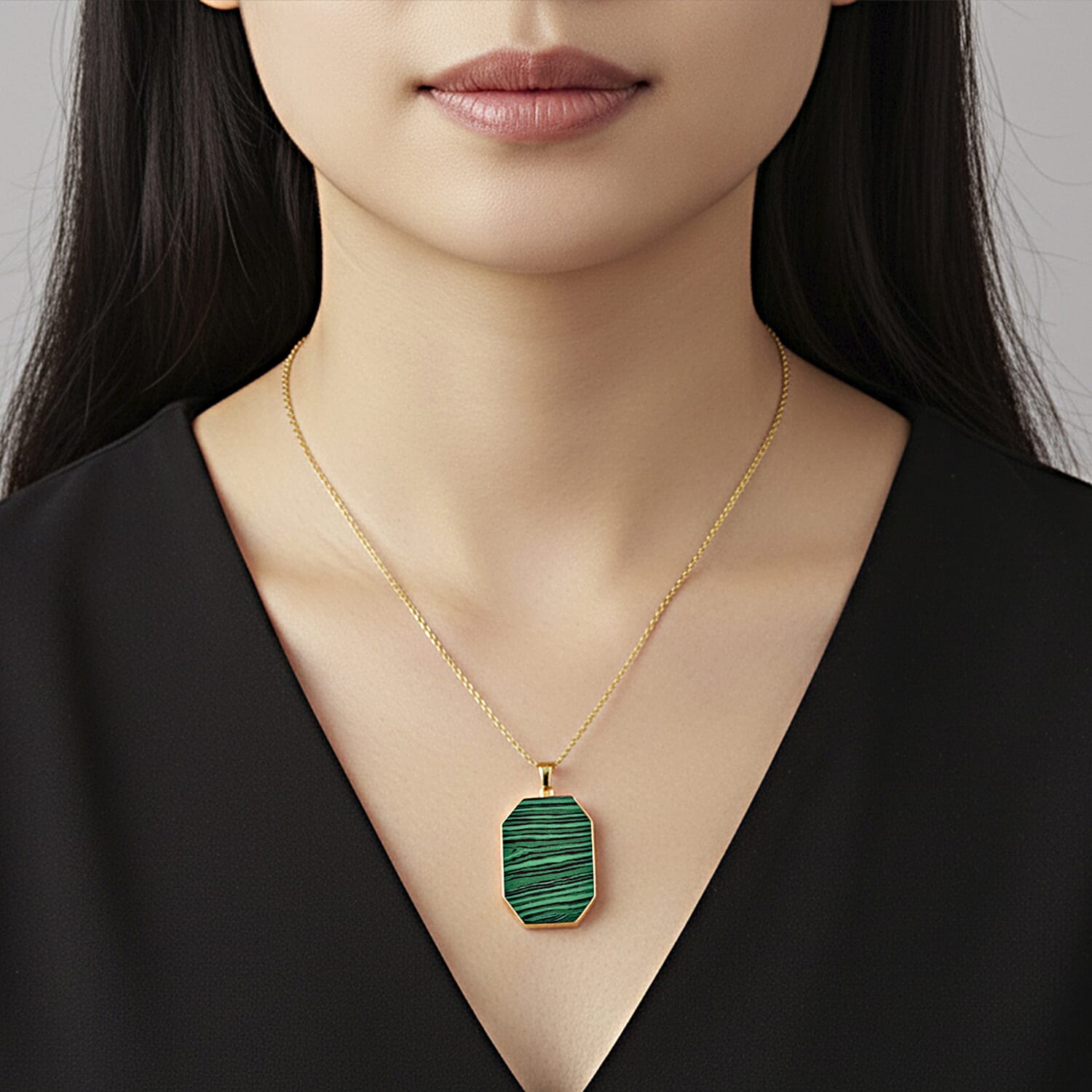 Malachite Solitaire Pendant with Chain (Size 20-2 Ext) 20.00 Ct.(36x25) 4426066 3