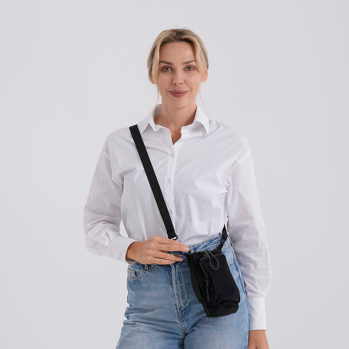Insulated Style Coffee-Water Bottle Carrier with Wide Crossbody Strap - Black 8430904 3