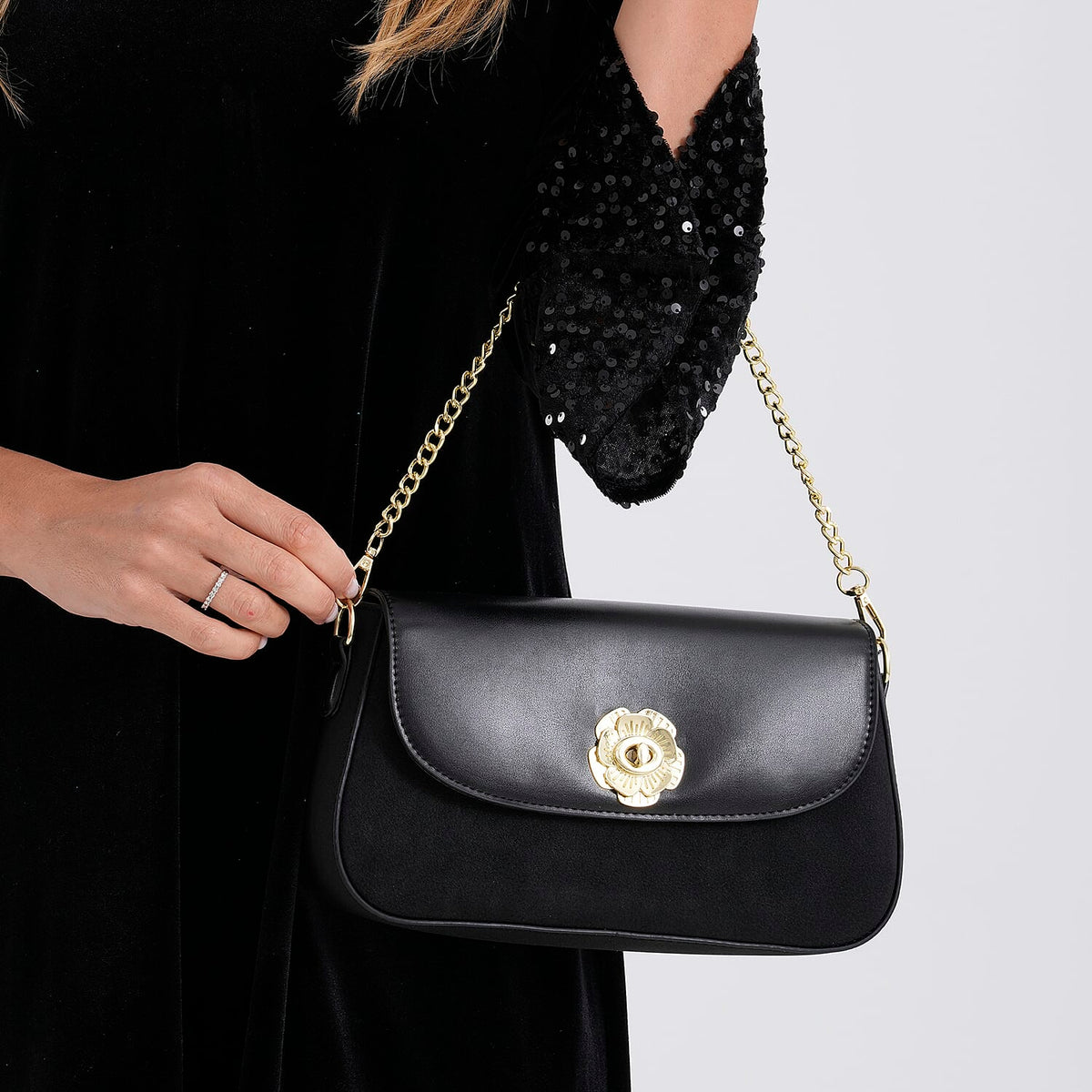 Designer Inspired - Convertible Clutch &amp; Baguette Shoulder Bag with Chain Strap - Black V32537238 4