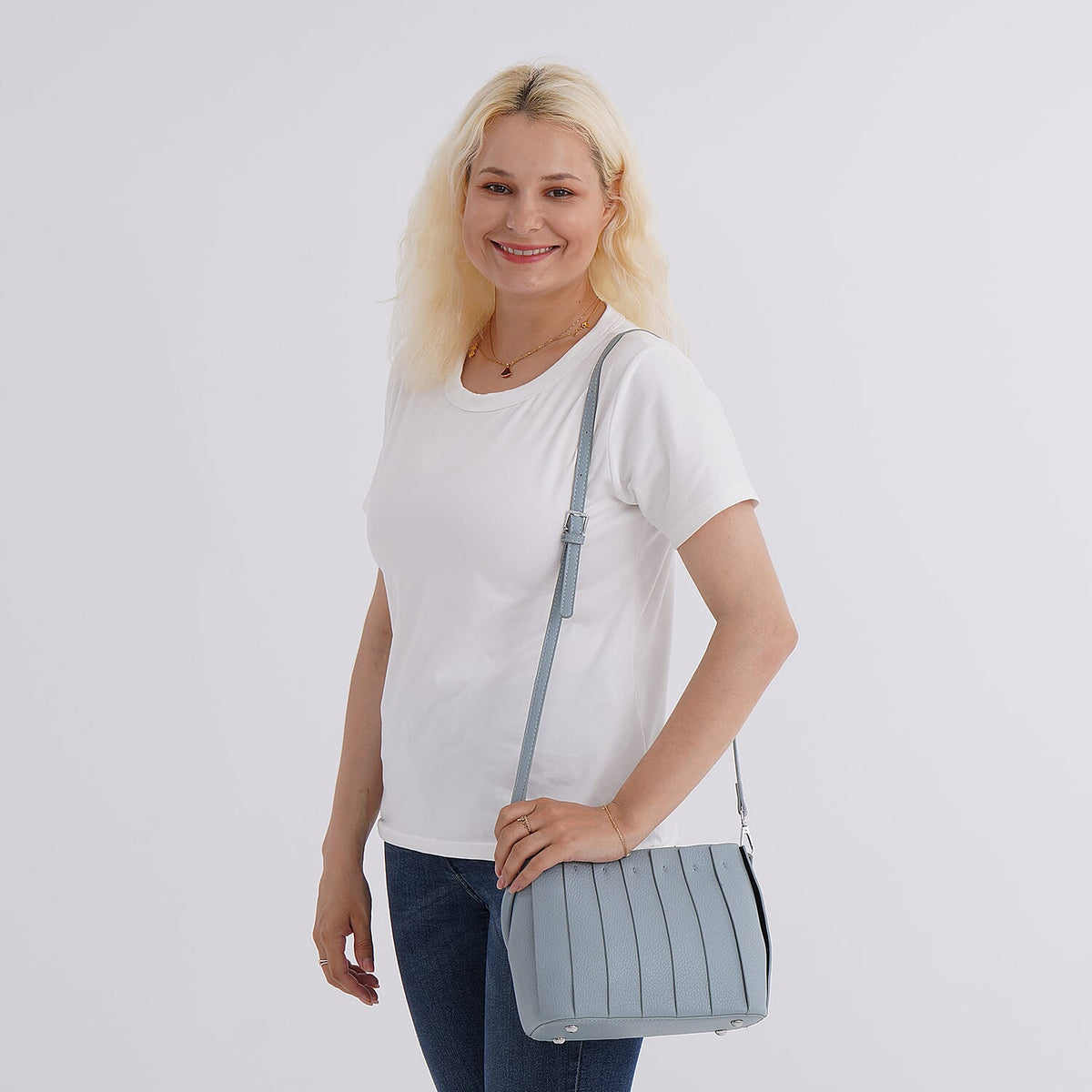 Crossbody Bag with Pleated Design &amp; Top Handle - Blue V32512932 2