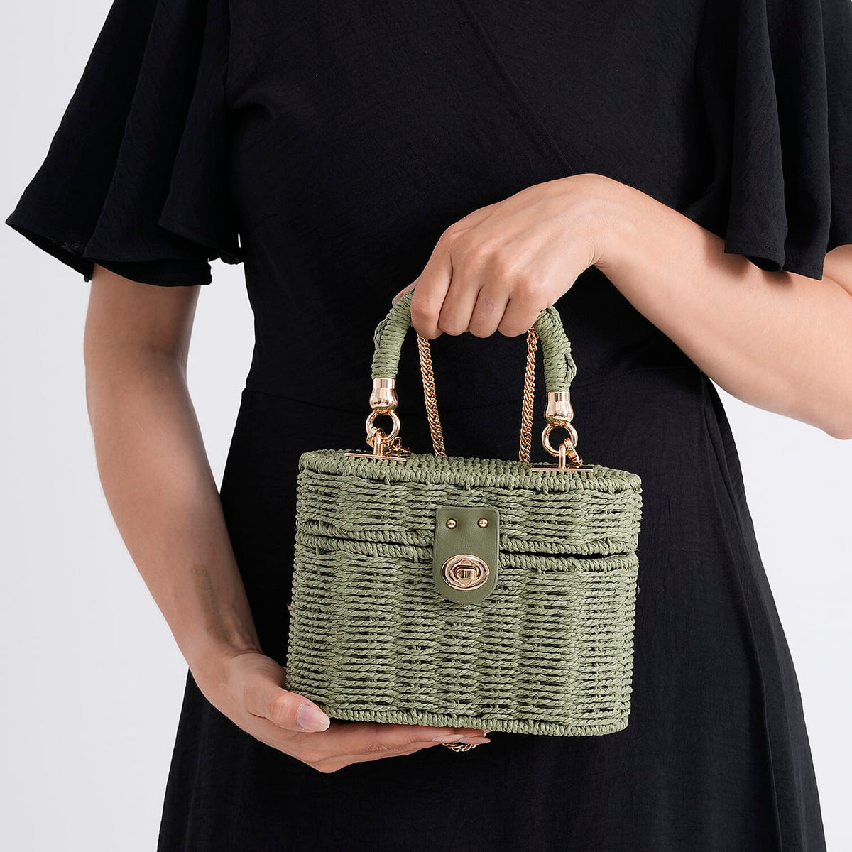 Vintage Style Straw Box Bag with Twist-Lock Clasp &amp; Gold Chain Strap - Green. V32514179 4