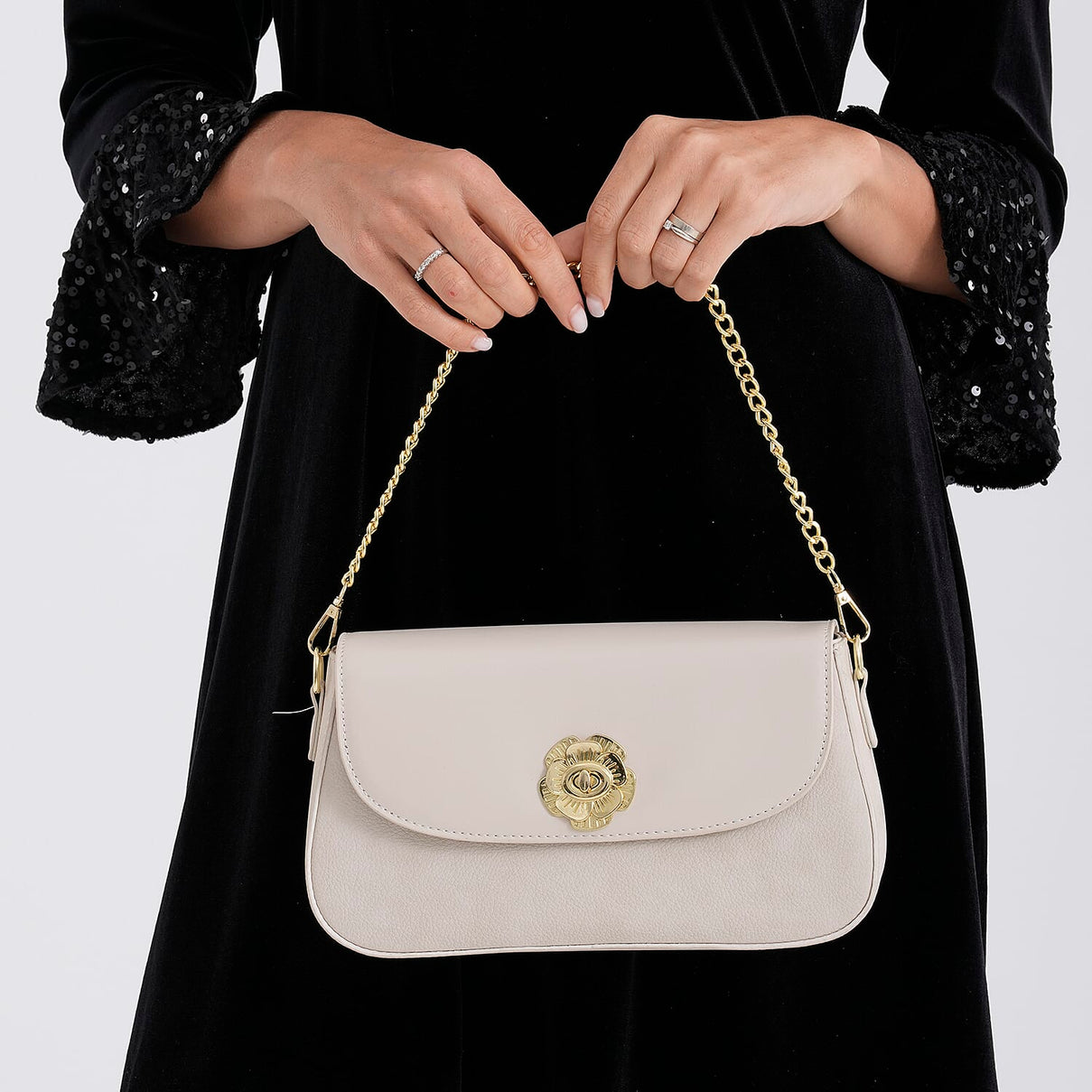 Designer Inspired - Convertible Clutch &amp; Baguette Shoulder Bag with Chain Strap - Off White V32523033 4