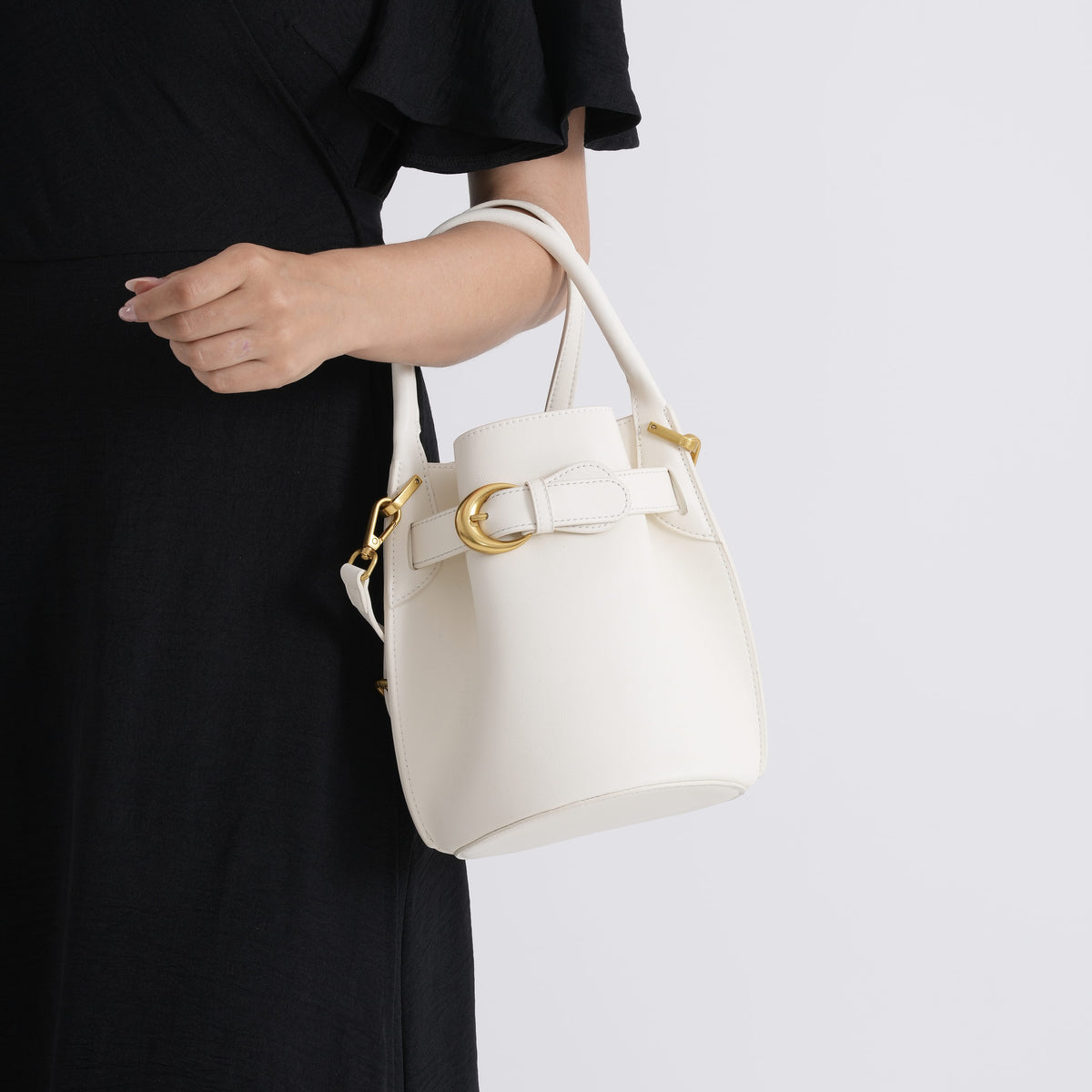 Designer Inspired Finest Italian Leather Bucket Bag with Internal Drawstring Pouch &amp; Shoulder Strap - Off White 8479760 4