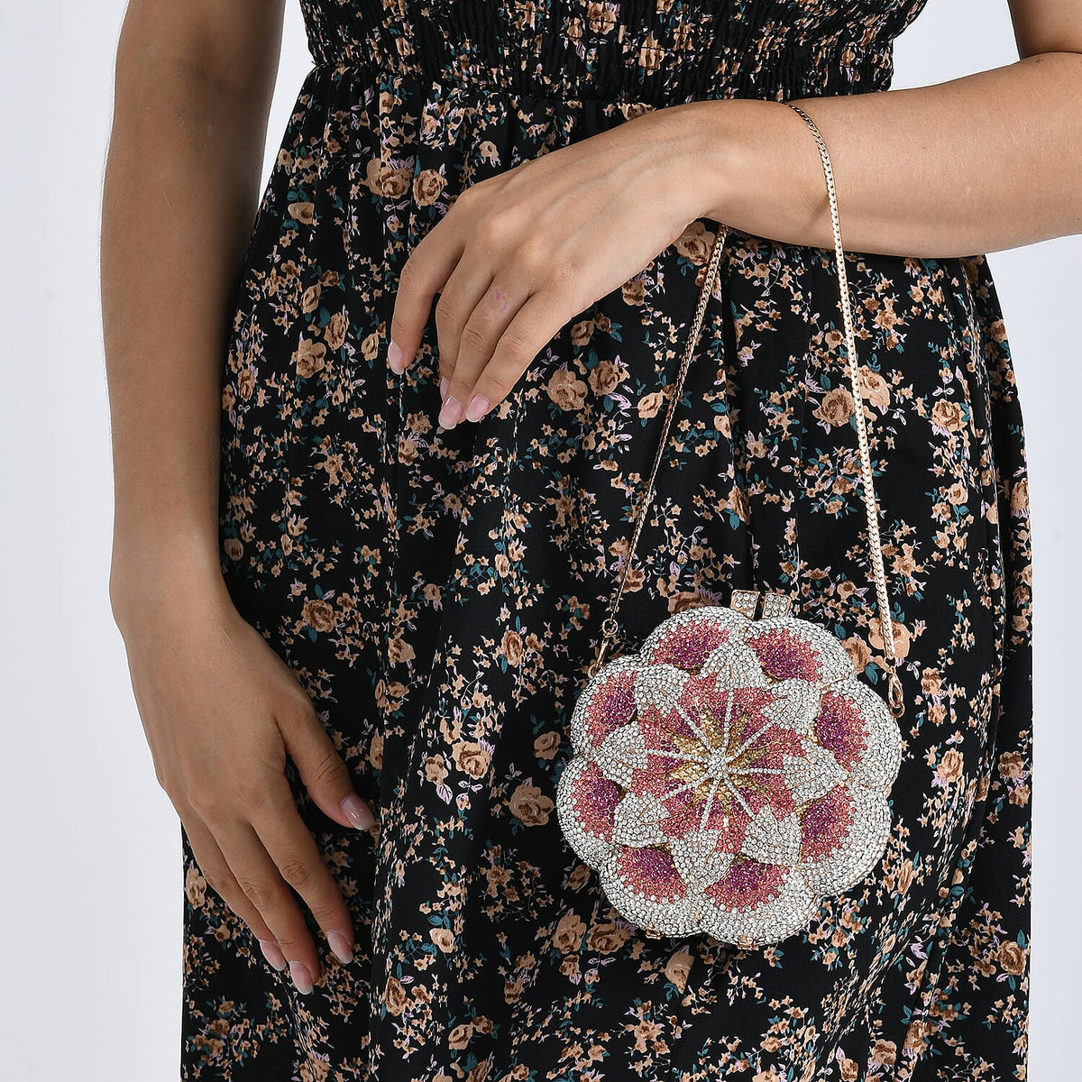 Crystellia Gradient Flower Pattern Premium Austrian Crystal Clutch Bag - Pink V32579371 4