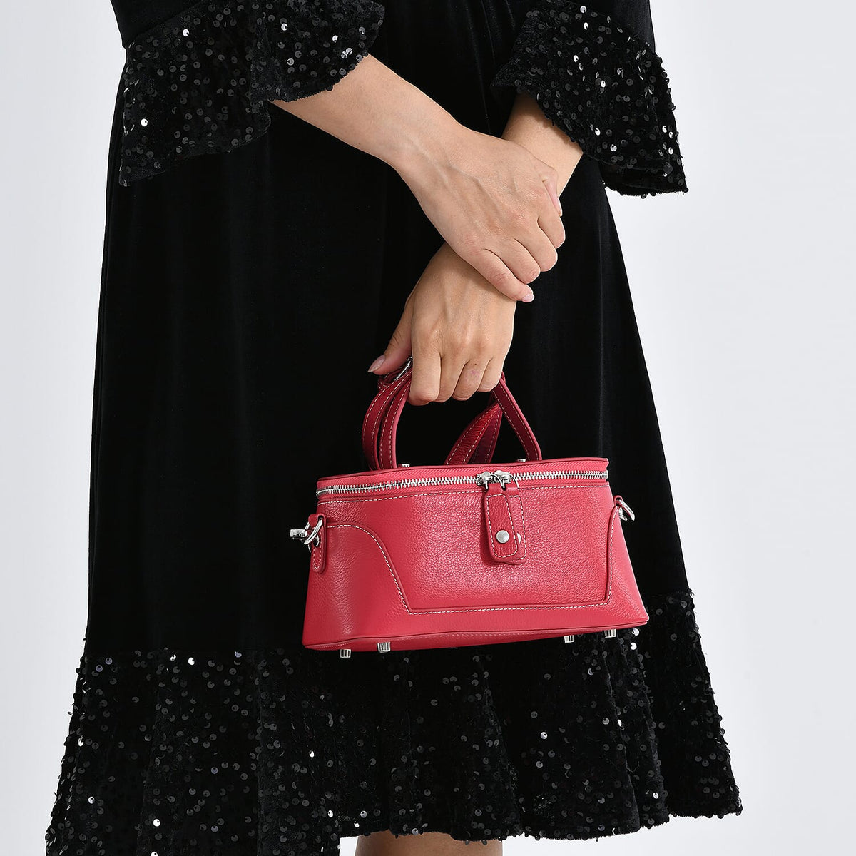 Milan Closeout- Full Grain 100% Genuine Leather Handbag V32614136 4