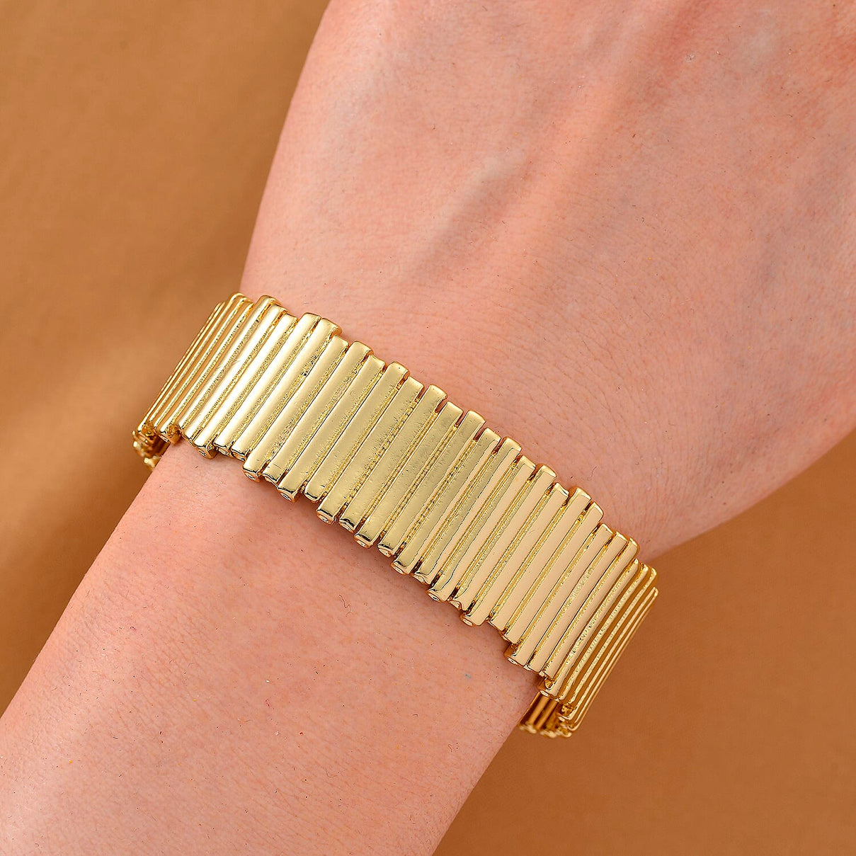 Designer Style Cuff Bangle in Yellow Gold Plated 8244409 3