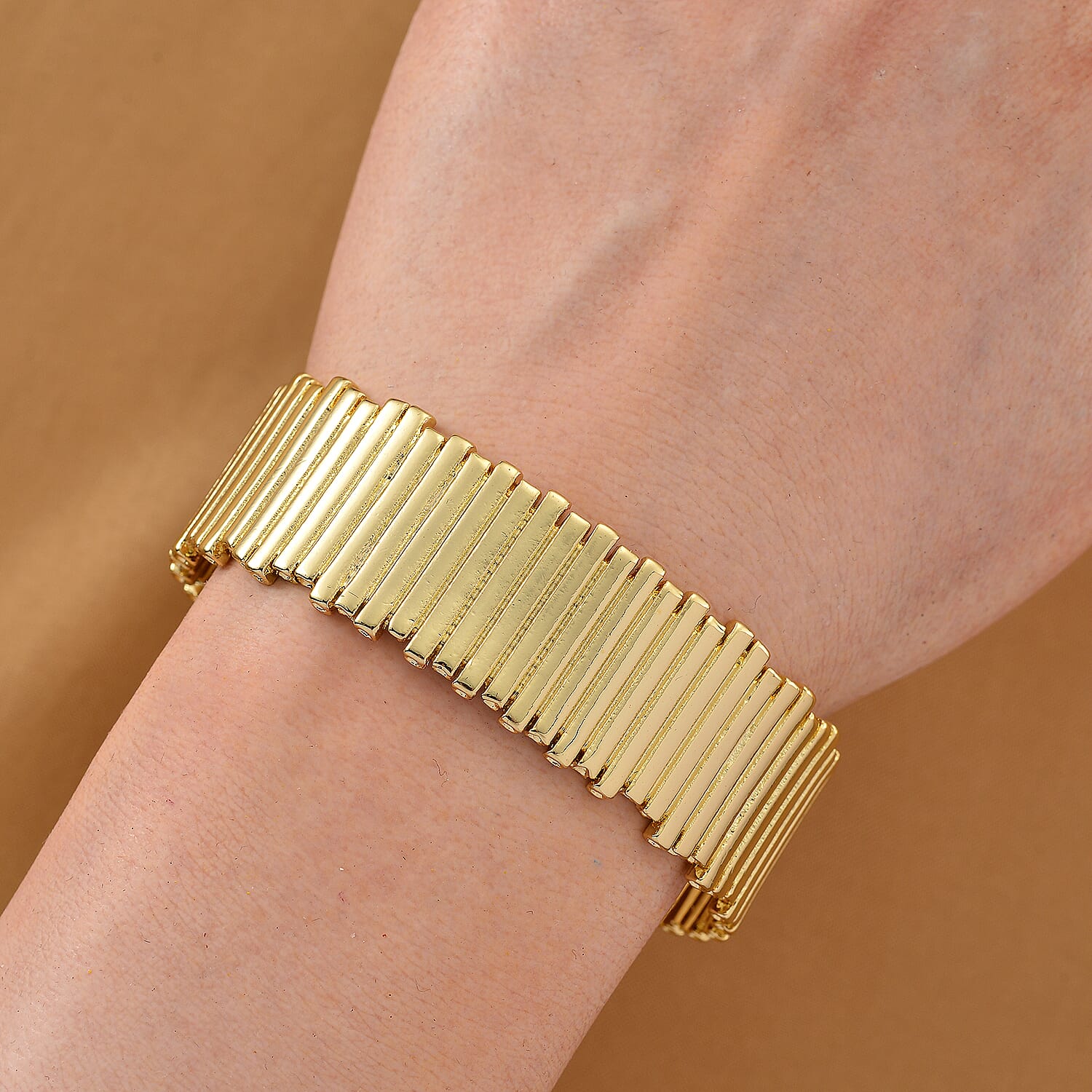 Designer Style Cuff Bangle in Yellow Gold Plated 8244409 3