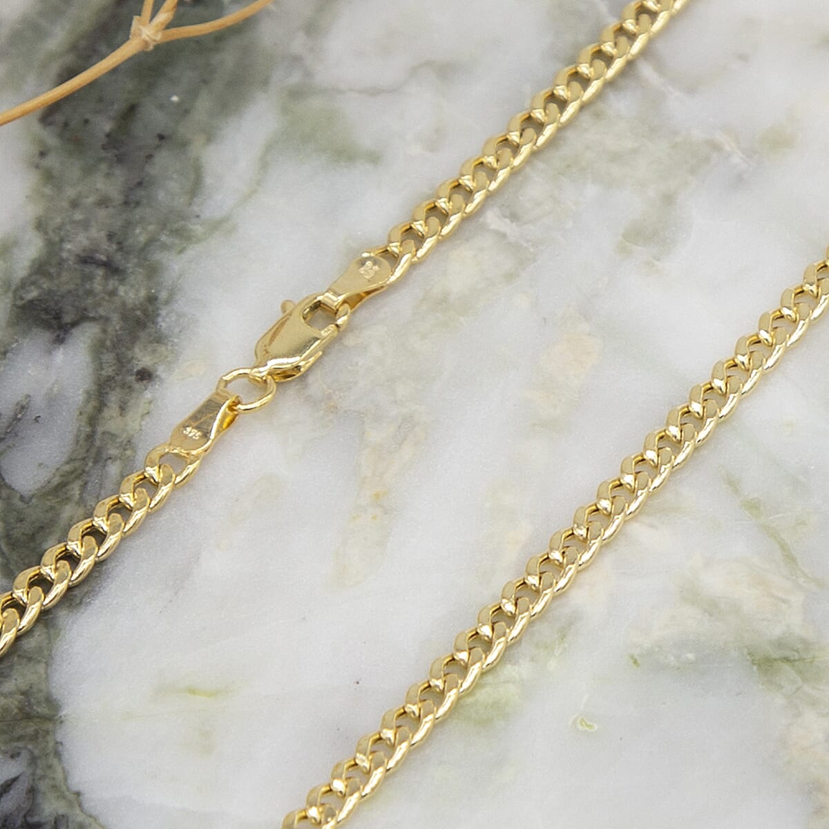 Curb Chain 22 Inch in 9K Yellow Gold 7576469 4