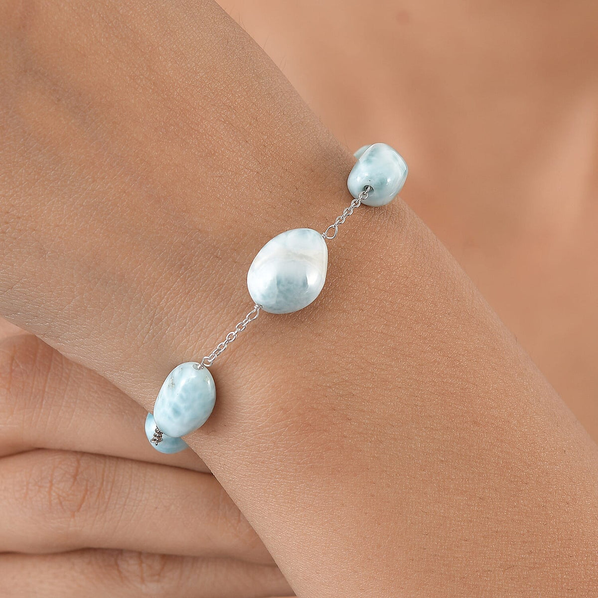 D'Joy - Natural Larimar Bracelet (Size - 7.5+2 Ext) in Rhodium Overlay Sterling Silver 45.00 Ct. V32519136 1