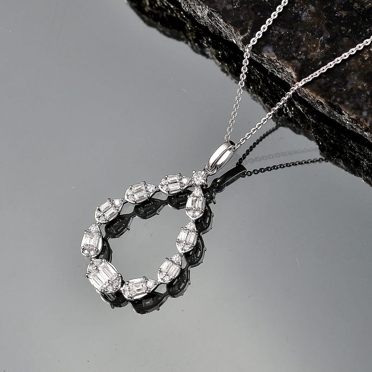 D'Joy - Moissanite Pendant with Chain (Size 20) in Rhodium Overlay Sterling Silver 1.16 Ct. V32568642 3