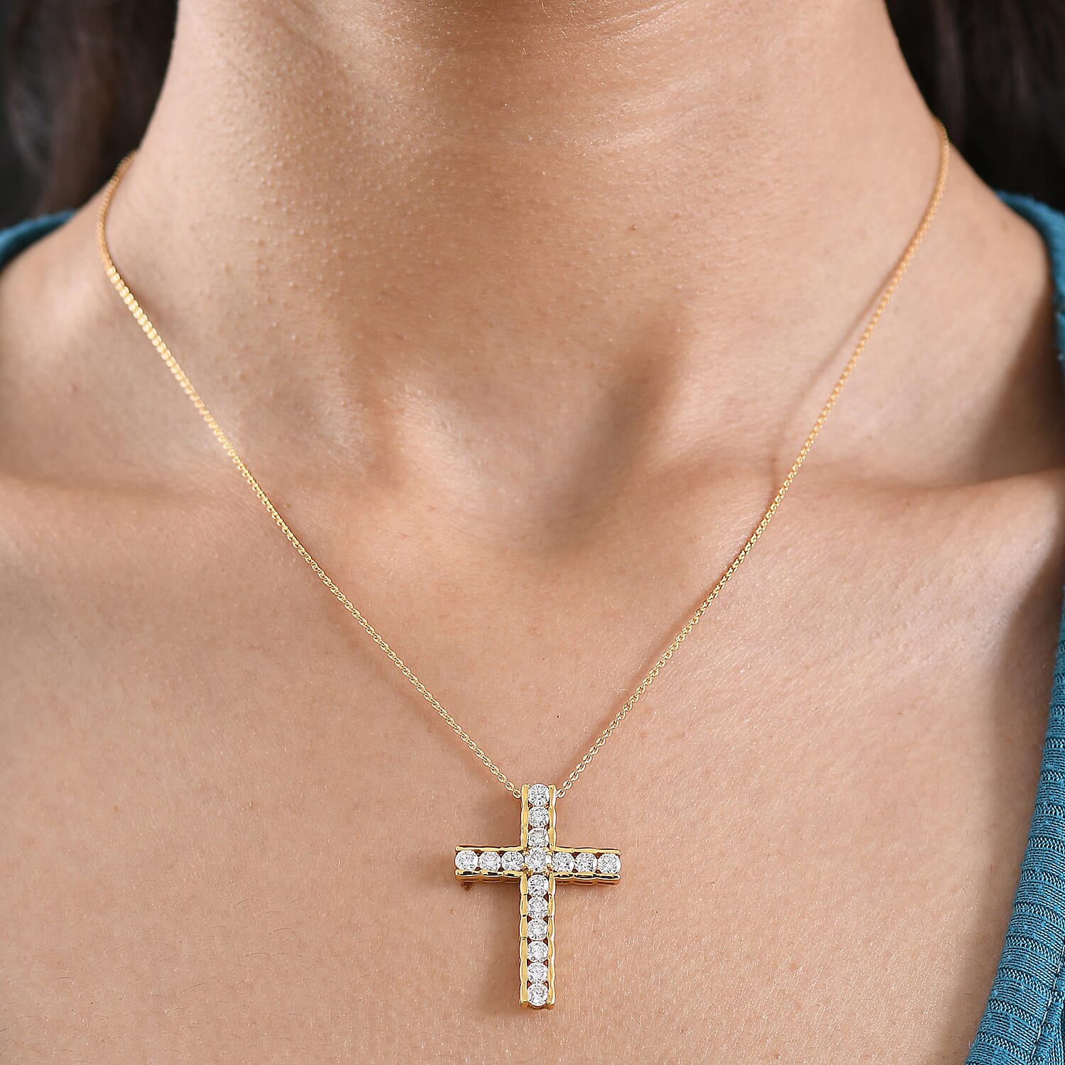 D'Joy Moissanite Cross Pendant with Chain (Size 20) in Yellow Gold Plated Sterling Silver 1.66 Ct. 4449904 3