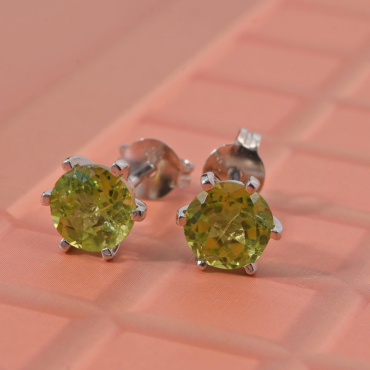 D'Joy Peridot Earring with Push Back in Rhodium Overlay Sterling Silver 1.60 Ct. 8296287 1