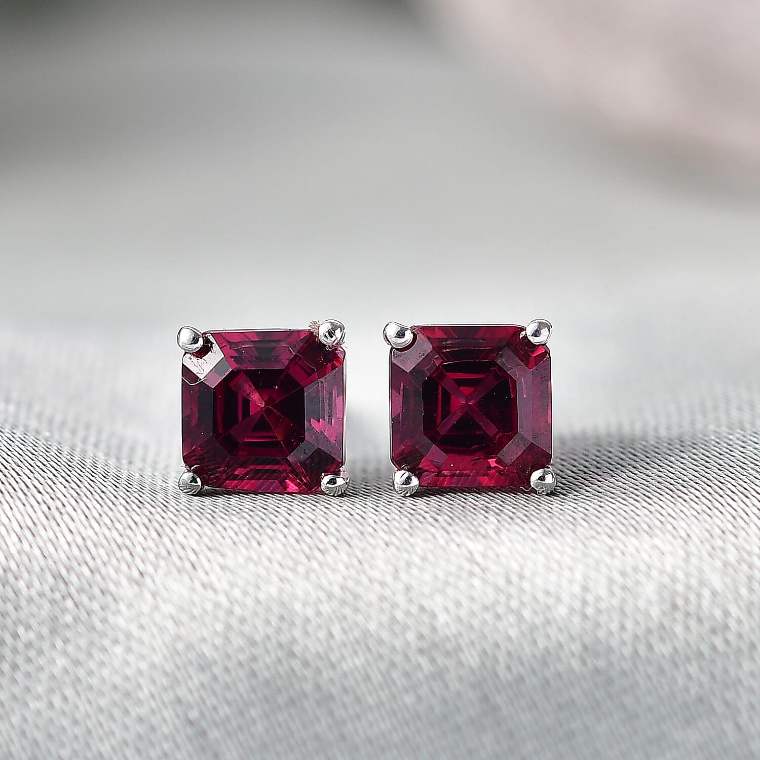 D'Joy Rhodolite Garnet Solitaire Earring with Push Back in Platinum Overlay Sterling Silver 1.69 Ct. 8412071 2