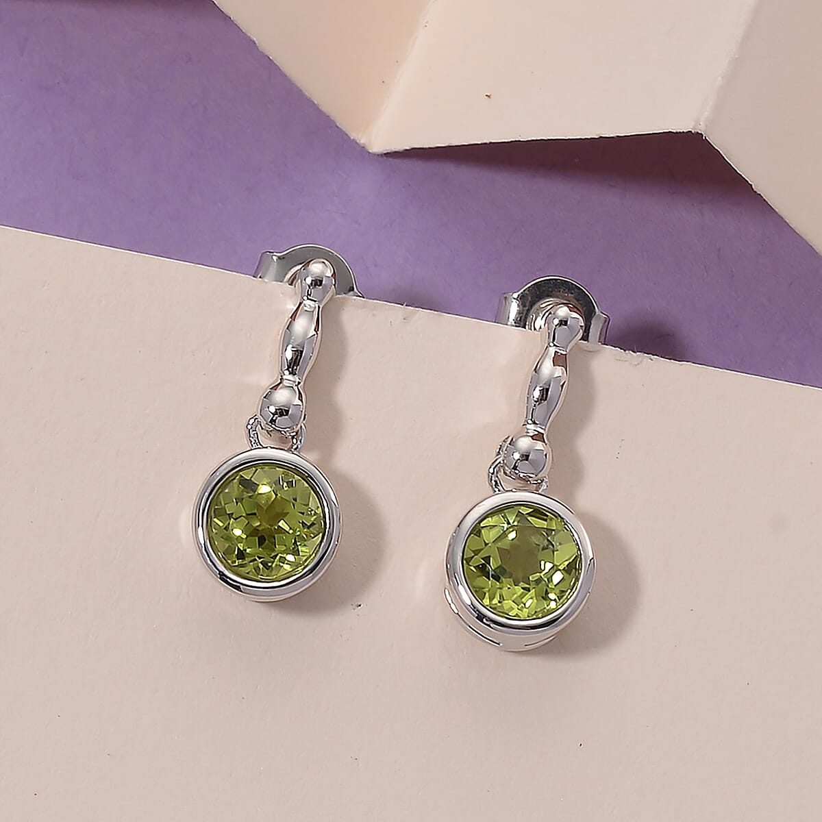 D'joy Peridot Earring with Push Back in Rhodium Overlay Sterling Silver 1.84 Ct. 8221433 1