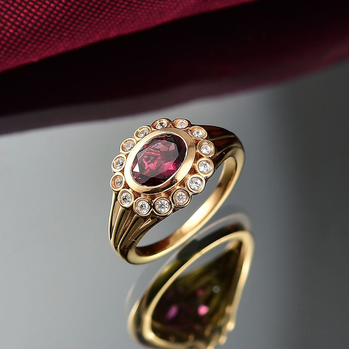 Djoy Rhodolite Garnet &amp; White Zircon Ring in 18K Yelow Gold Plating Sterling Silver 1.84 Ct. 8211331 1