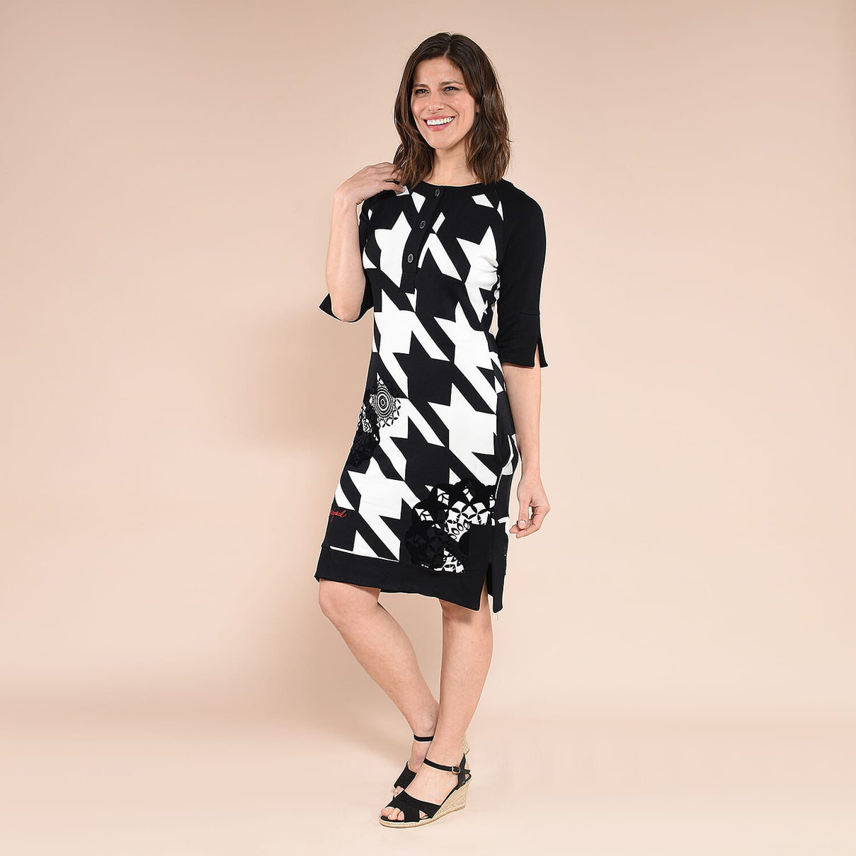 DESIGUAL Houndstooth Pattern Knitted Dress (Size Small) - Black &amp; White 8922198 2
