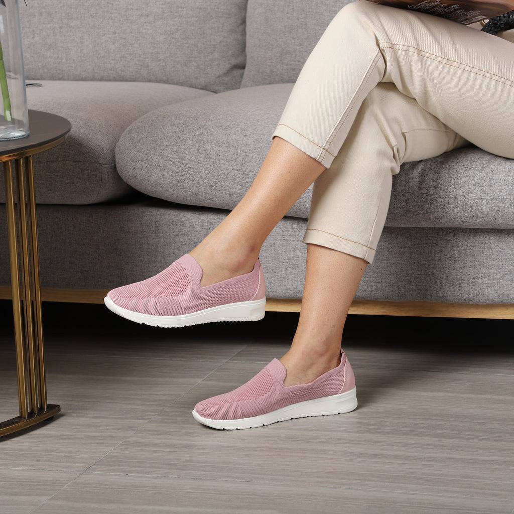 LA MAREY Flexible and Comfortable Women Shoes in Pink (Size 4)