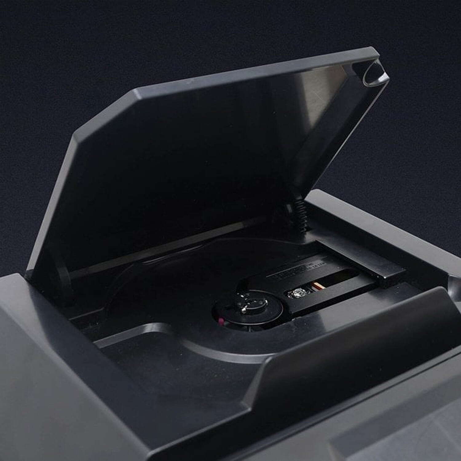 Daewoo Bluetooth Karaoke Machine with Built in 5 inch LED Light Display, 2 Mics, CD Player, 2 Karaoke CDs Included. 7844000 4