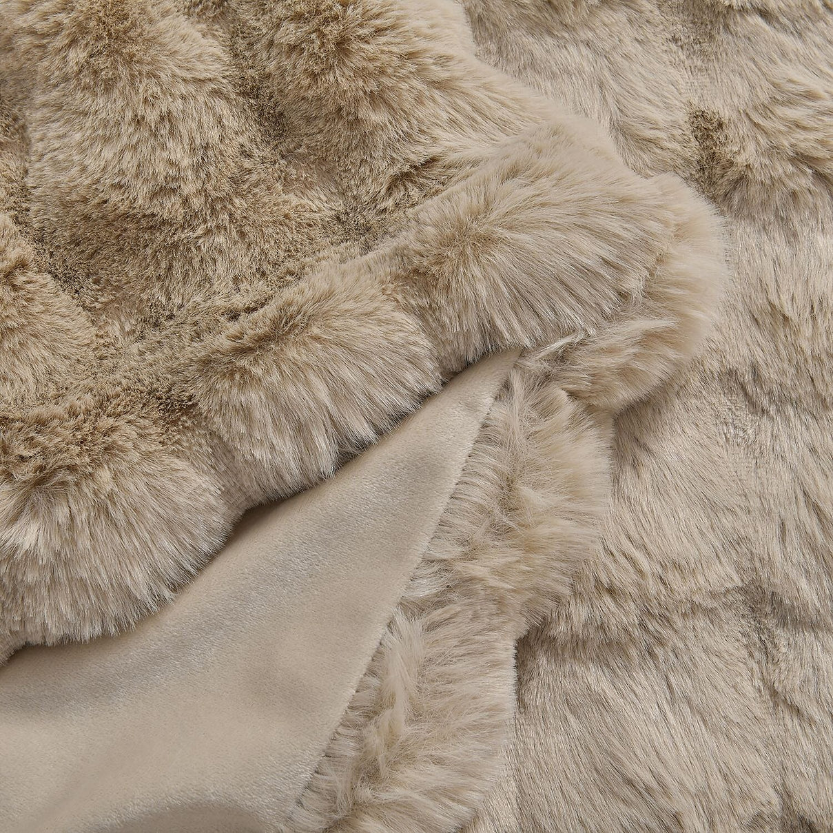 Deluxe Range- 700GSM Super Soft Rabbit Faux Fur Double Layer Blanket 7551516 5