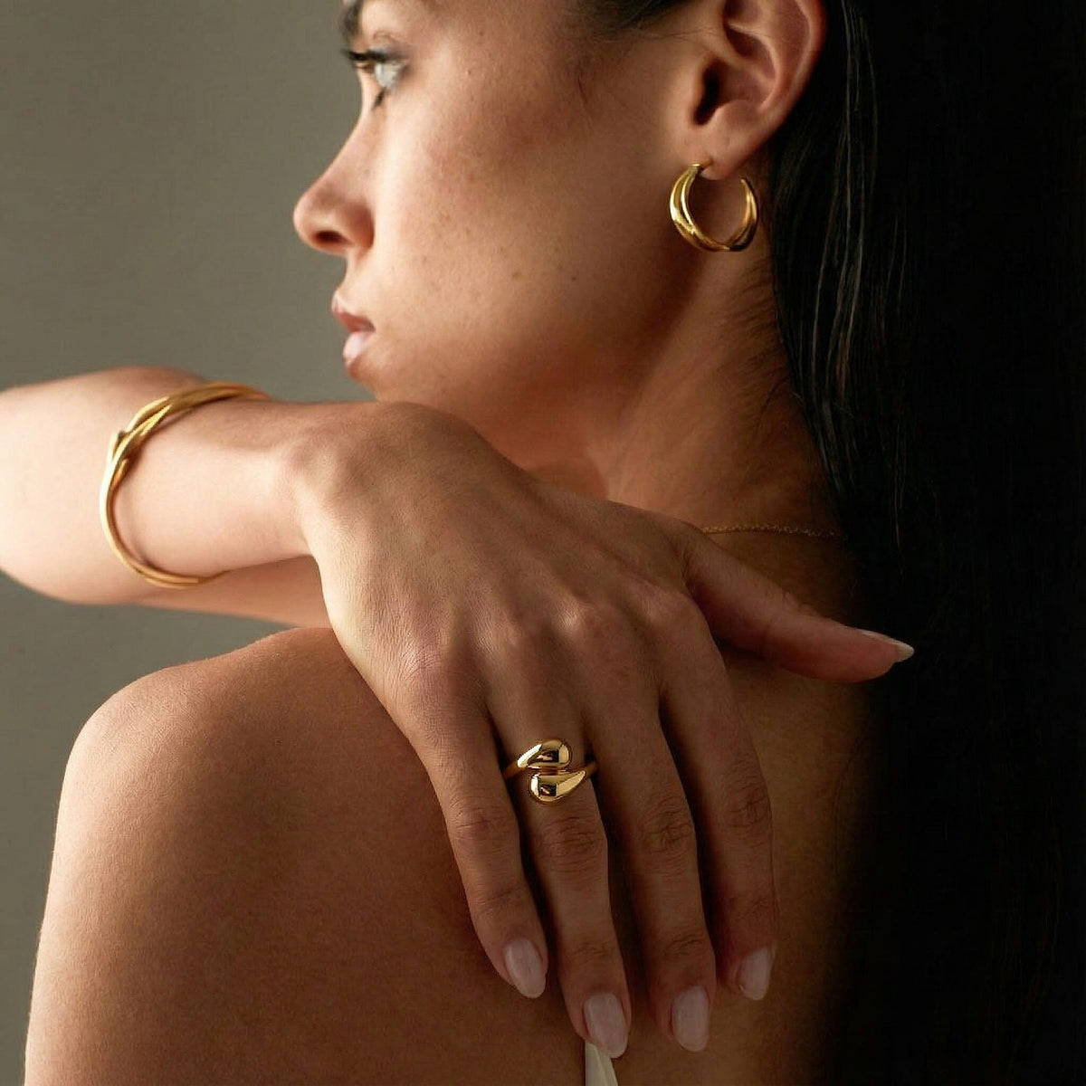 Designer Inspired 9K Yellow Gold Fluid Ring 8280911 5