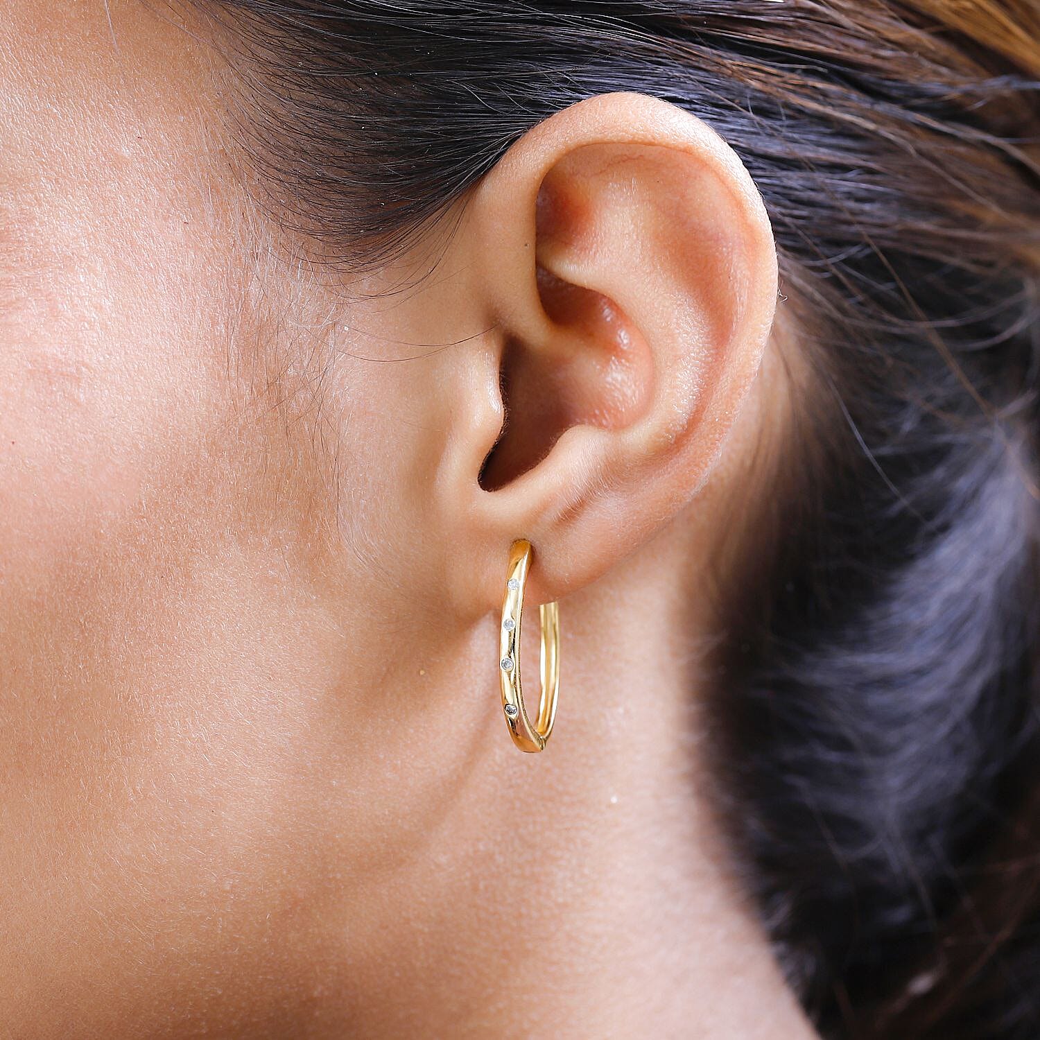 Diamond Hoop Earrings (with Clasp) in 18K Vermeil Yellow Gold Plated Sterling Silver V32539809 3