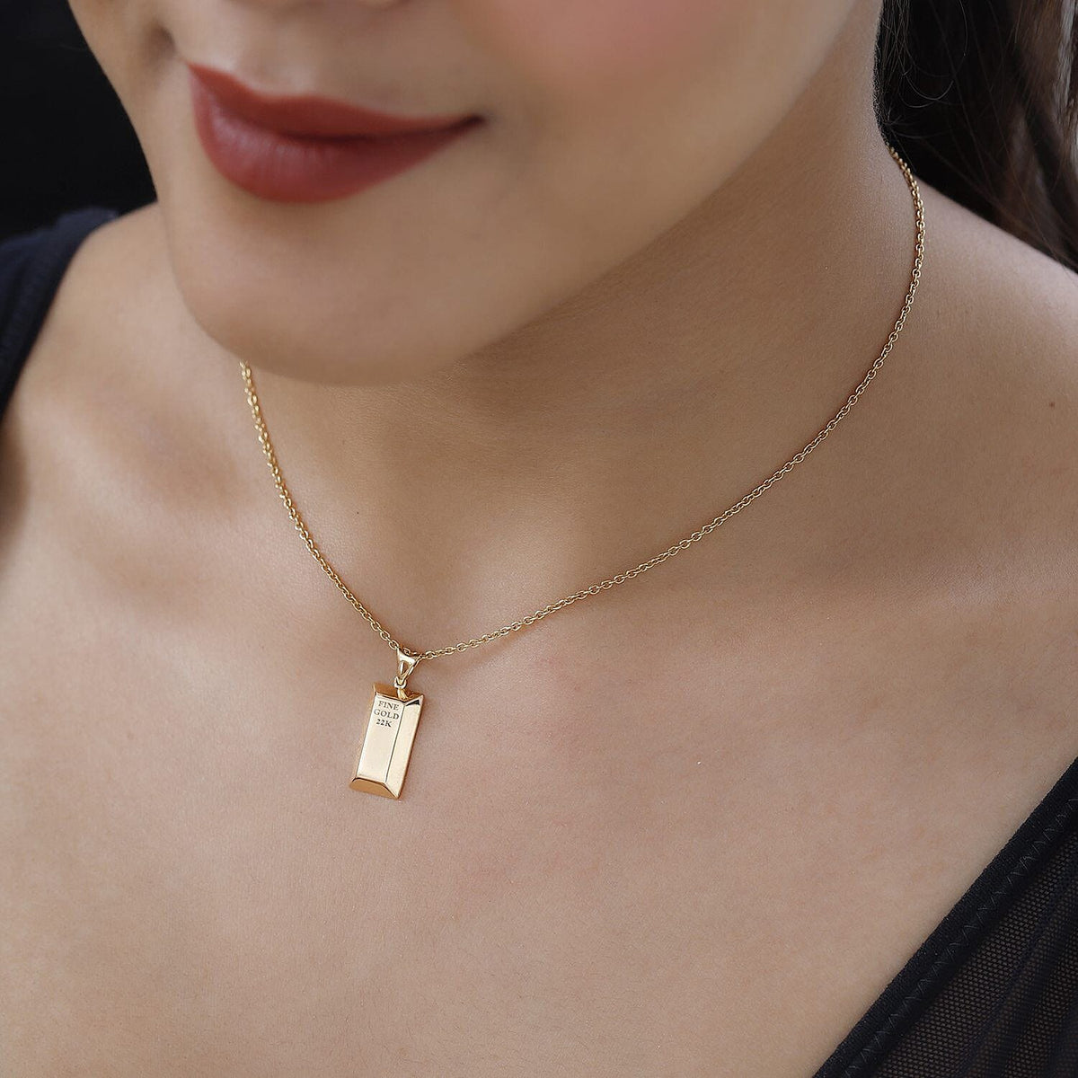 Limited Edition - 22K Yellow Gold Ingot Bar Pendant. 1.60 Grams. 7272253 1