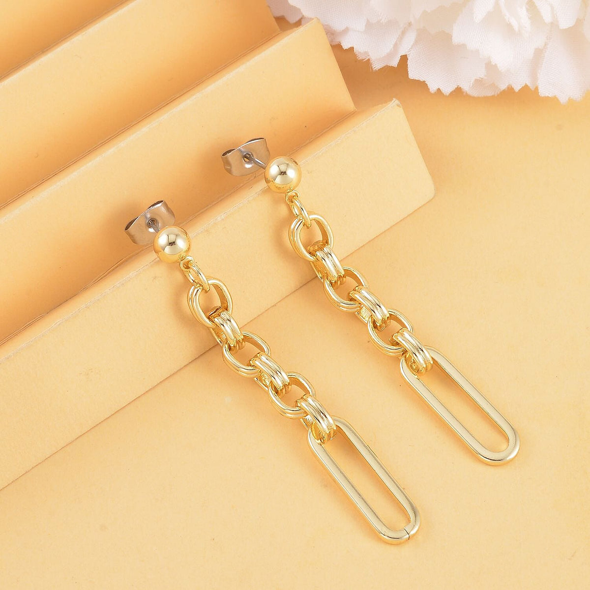 Paperclip Earrings in Yellow Gold Tone 7560924 2