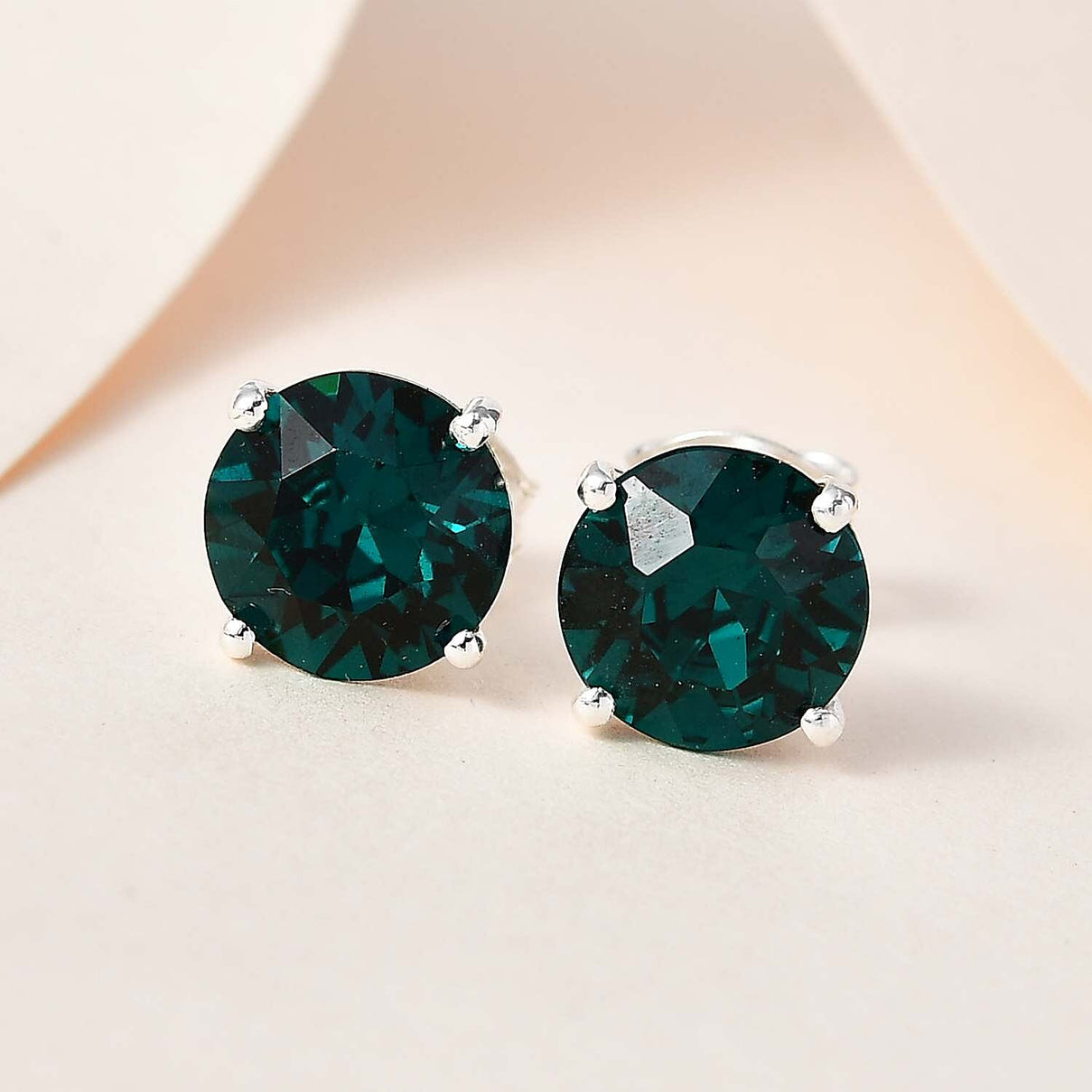 Emerald Austrian Crystal Solitaire Stud Earrings in Sterling Silver 3.60 Ct 7591340 1