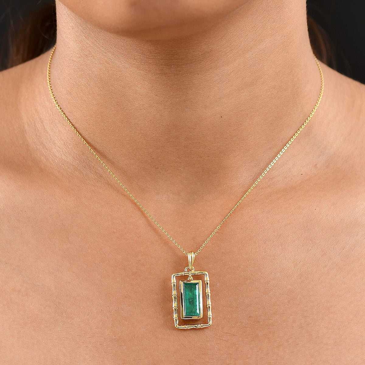 Emeraldine Triplet Quartz Pendant with Chain (Size 20) in Yellow Gold Plated Sterling Silver 5.15 Ct. 4417773 1