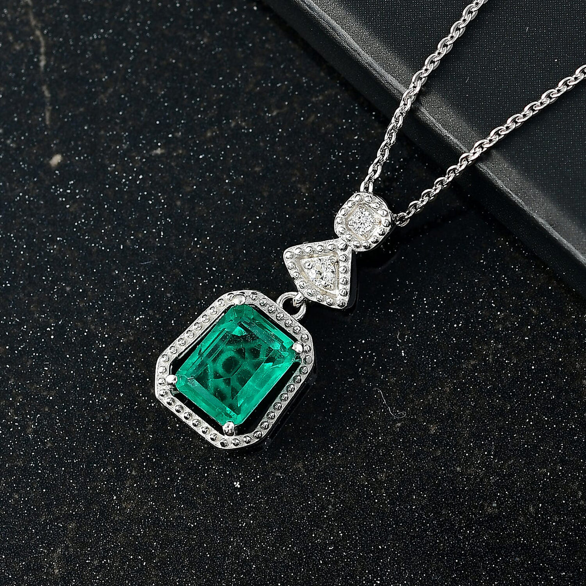 D'joy Emeraldine Triplet Quartz &amp; White Zircon Pendant with Chain (Size 20) in Platinum Overlay Sterling Silver 1.68 Ct. 4415013 2