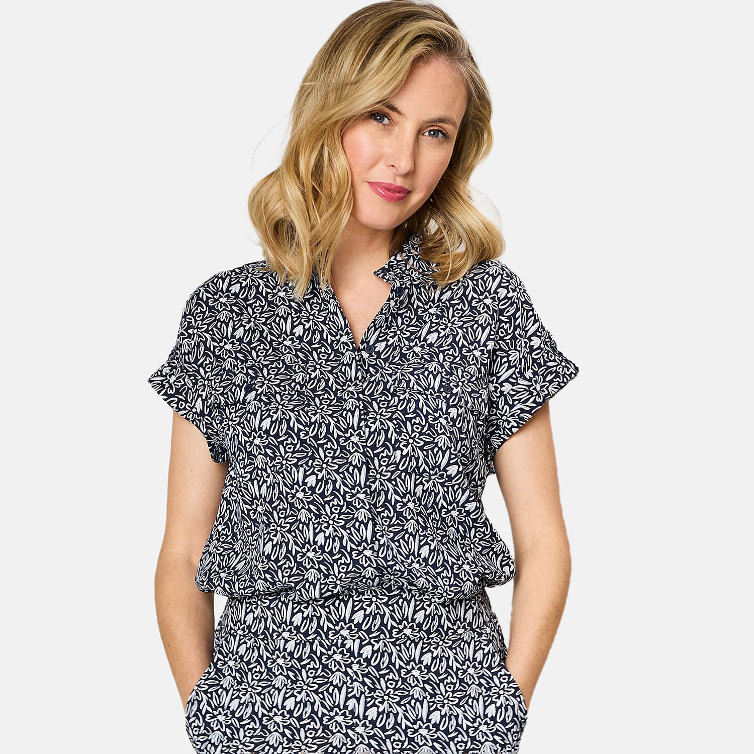 Emreco Roll Sleeve Relaxed Fit Print Blouse 7792900 1