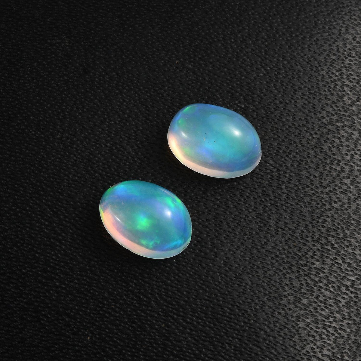 Set of 2 Ethiopian Opal Loose Gemstones in Oval Shape (7x5mm) 7932384 2